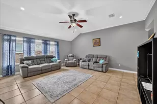 5530 Mandarin Way, Dallas, TX 75249 - Photo 5