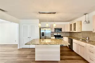 8405 Lullwater Dr, Dallas, TX 75218 - Photo 7