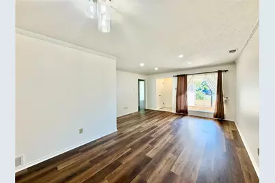 8405 Lullwater Drive, Dallas, TX 75218 - Photo 5