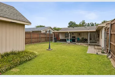 1513 Meadow Way, Garland, TX 75042 - Photo 23
