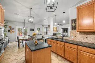 721 Saddle Ridge Tr, Weatherford, TX 76087 - Photo 5