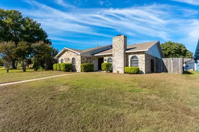 2913 Landershire Lane, Garland, TX 75044 - Photo 3
