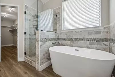 804 Summit Pointe, Lewisville, TX 75077 - Photo 17