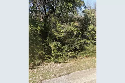2718 Cypress Street, Granbury, TX 76048 - Photo 3