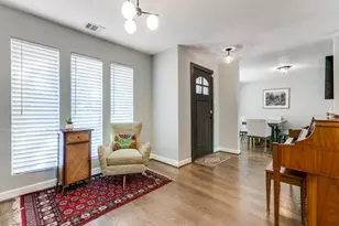 12235 Treeview Ln, Farmers Branch, TX 75234 - Photo 3