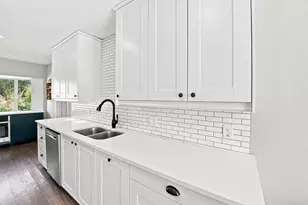 12235 Treeview Ln, Farmers Branch, TX 75234 - Photo 11