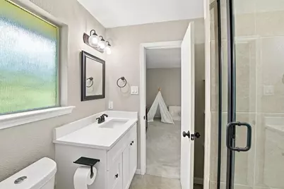 12235 Treeview Lane, Farmers Branch, TX 75234 - Photo 23