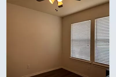2711 Prairie Creek Drive, McKinney, TX 75071 - Photo 11