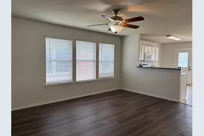 2711 Prairie Creek Drive, McKinney, TX 75071 - Photo 3