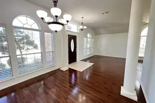 429 N Waterford Oaks Dr, Cedar Hill, TX 75104 - Photo 7