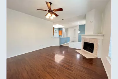 429 N Waterford Oaks Drive, Cedar Hill, TX 75104 - Photo 9