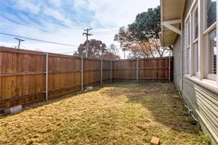 25O8 Hulen St, Fort Worth, TX 76107 - Photo 19