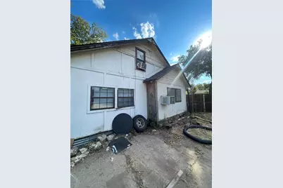 516 S Edgewood Terrace, Fort Worth, TX 76103 - Photo 3