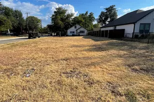 516 S Edgewood Terrace, Fort Worth, TX 76103 - Photo 1