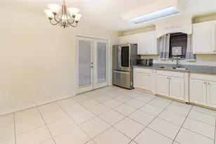 4409 Robin, McAllen, TX 78504 - Photo 5