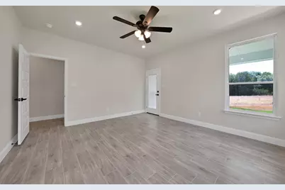 5021 Enchanted Court, Granbury, TX 76048 - Photo 29