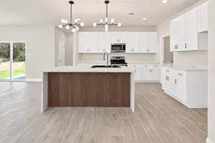 5021 Enchanted Ct, Granbury, TX 76048 - Photo 13