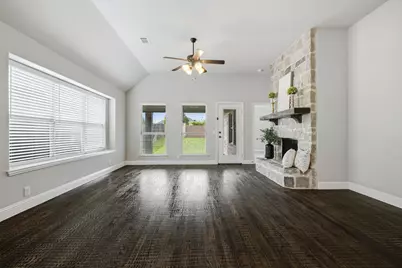 2115 Victoria Lane, Princeton, TX 75407 - Photo 9