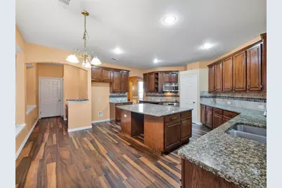 4551 Durrand Drive, Grand Prairie, TX 75052 - Photo 9