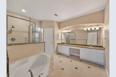 4551 Durrand Drive, Grand Prairie, TX 75052 - Photo 11