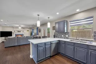4900 Hibiscus Dr, Arlington, TX 76018 - Photo 17
