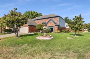 4900 Hibiscus Dr, Arlington, TX 76018 - Photo 3