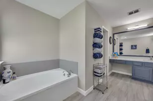 4900 Hibiscus Dr, Arlington, TX 76018 - Photo 25