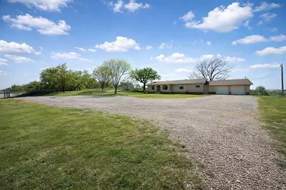 1119 Salt Creek Road, Springtown, TX 76082 - Photo 5