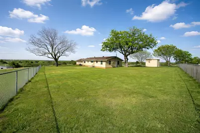 1119 Salt Creek Road, Springtown, TX 76082 - Photo 27