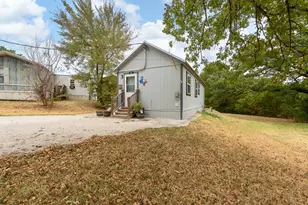 292 Chambers Dr, Alvarado, TX 76009 - Photo 17