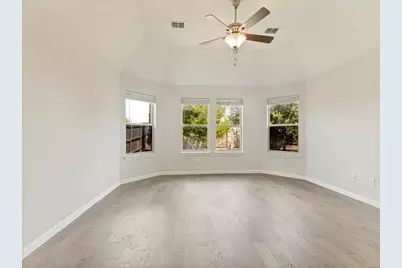 1520 Eleanor Drive, Fort Worth, TX 76052 - Photo 13