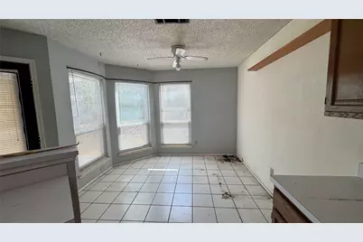 2355 Woodvine Court, Grand Prairie, TX 75052 - Photo 13
