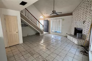 2355 Woodvine Ct, Grand Prairie, TX 75052 - Photo 11