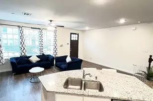 2456 Siskiyou, Lewisville, TX 75056 - Photo 3