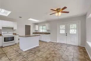 2428 Winford Dr, Grand Prairie, TX 75052 - Photo 13