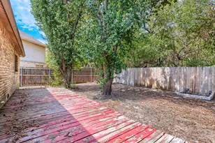 2428 Winford Dr, Grand Prairie, TX 75052 - Photo 27