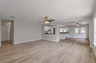 2428 Winford Dr, Grand Prairie, TX 75052 - Photo 7