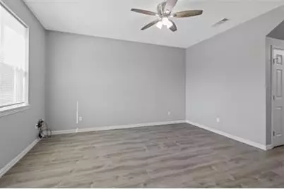 529-531 E Ball Street #531, Tom Bean, TX 75489 - Photo 5