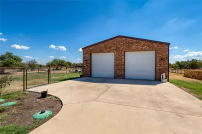 3841 J E Woody Road, Springtown, TX 76082 - Photo 3