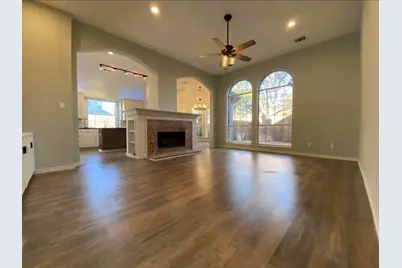 2409 N Hunter Place Lane, Arlington, TX 76006 - Photo 11