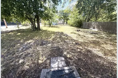 1802 N Woods Street, Sherman, TX 75092 - Photo 23
