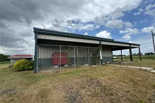 678 Co Rd 1063, Greenville, TX 75401 - Photo 3