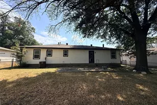 4026 Dixon Cir, Greenville, TX 75401 - Photo 23