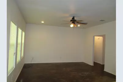 719 Hallvale Drive, White Settlement, TX 76108 - Photo 5