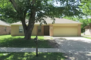 719 Hallvale Dr, White Settlement, TX 76108 - Photo 1