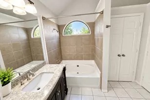 5026 Hearthcrest Dr, Garland, TX 75044 - Photo 11