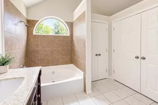 5026 Hearthcrest Dr, Garland, TX 75044 - Photo 17