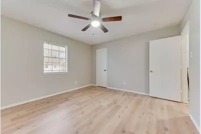 1728 Sanford #J, Arlington, TX 76012 - Photo 9