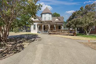 504 W Knox St, Ennis, TX 75119 - Photo 3