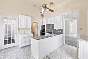 504 W Knox St, Ennis, TX 75119 - Photo 25